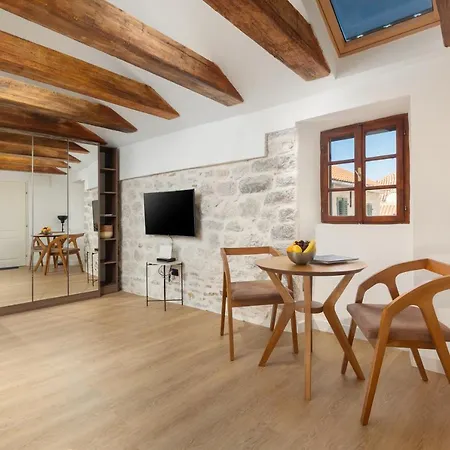 Old Town South Gate Apartment Cattaro Esterno foto