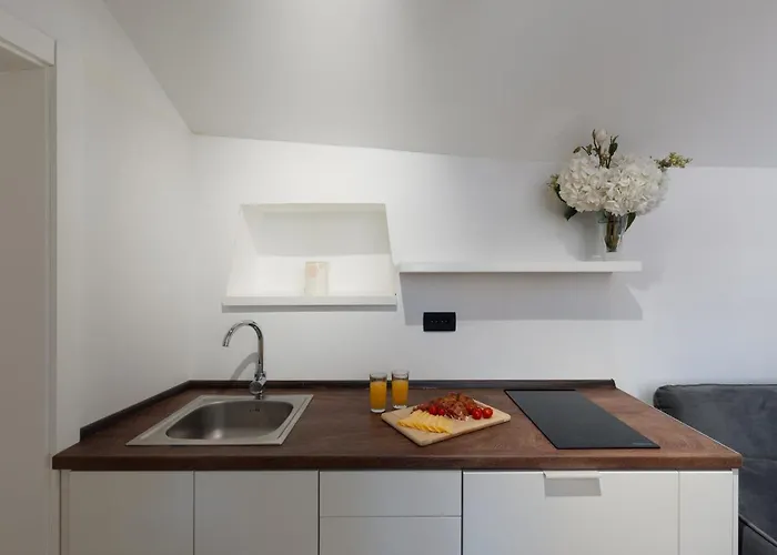 Old Town South Gate Apartment